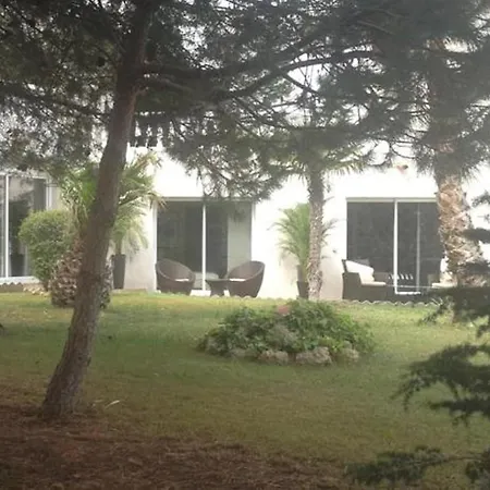 Bed & Breakfast La Pinede D'estarac 3*