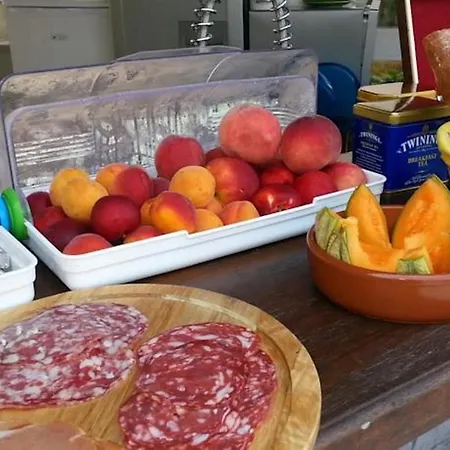 La Pinede D'estarac Bed & Breakfast