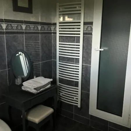 Bed & Breakfast La Pinede D'estarac Bages (Aude)