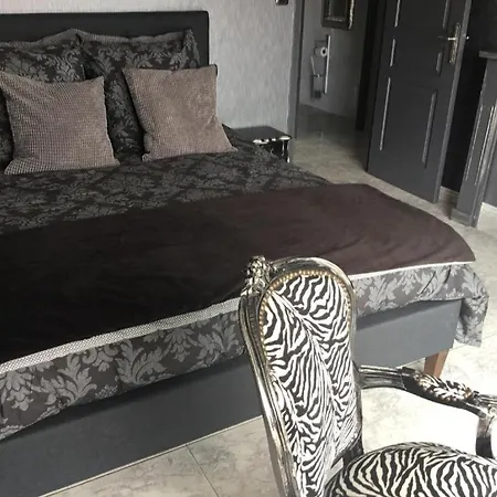 La Pinede D'estarac Отель типа 