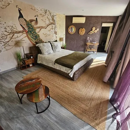 La Pinede D'estarac Bed & Breakfast