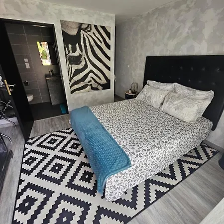 La Pinede D'estarac Bed & Breakfast Bages (Aude)