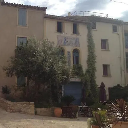 La Pinède D'estarac Couette-café Bages (Aude)