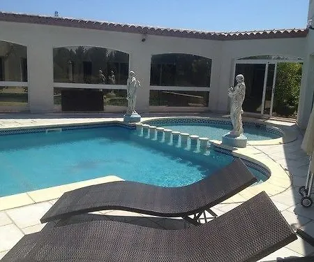 La Pinede D'estarac Bed & Breakfast 3*